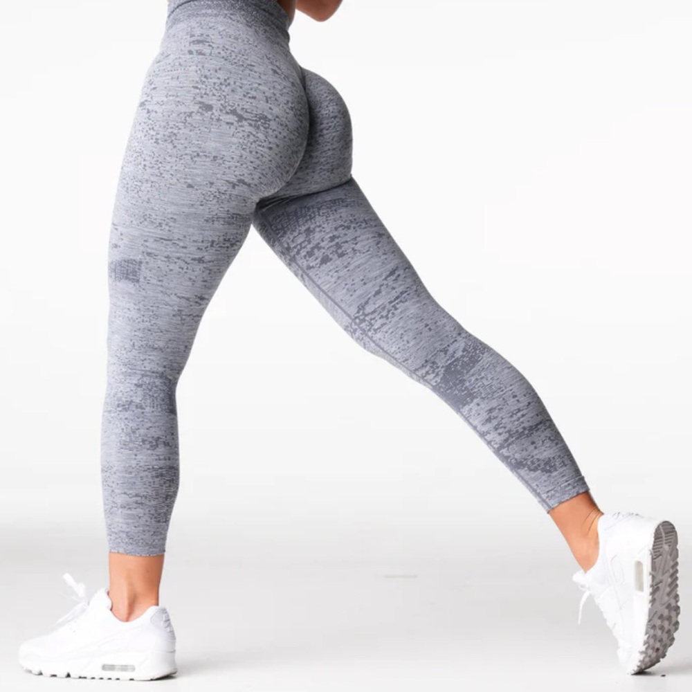 NVGTN- Grey Digital Seamless Leggings
